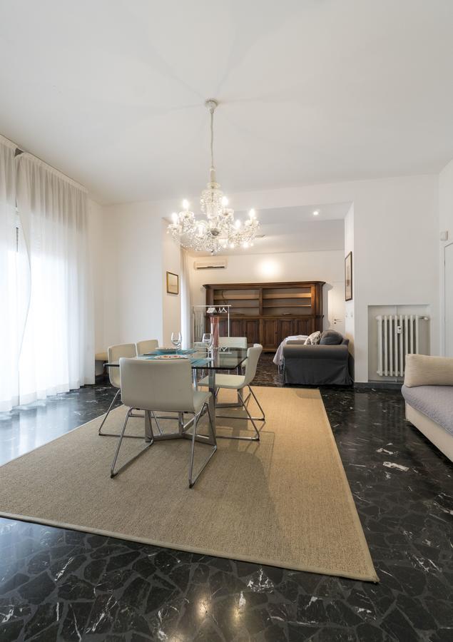 Residence Railway By Studio Vita Bologna Buitenkant foto